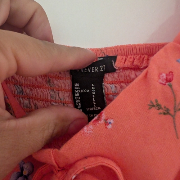 Floral Puff Sleeve Top - Coral - Picture 2 of 6